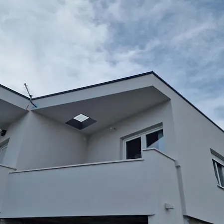 Appartement Antonio With Balcony Near The